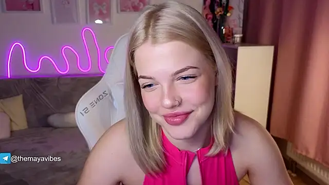 Maya Rave online show from 02/03/26, 03:26