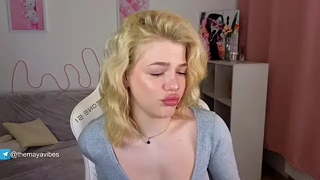 Maya Rave online show from 03/01/26, 03:19