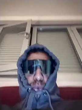 mehdi-l7away online show from 04/15/26, 07:48