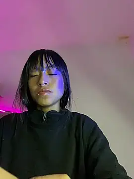 bonnie 18x online show from 02/14/25, 04:26