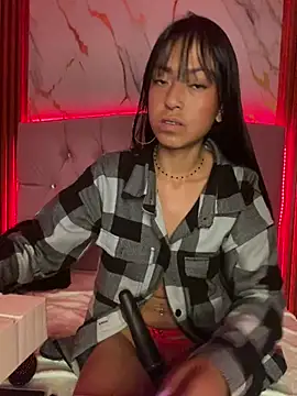 bonnie 18x online show from 03/23/25, 07:31