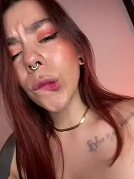 luccianagreyy online show from 01/18/25, 11:44