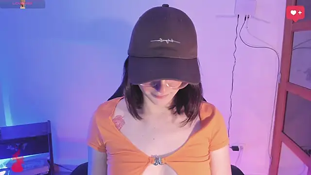 haanna thompsoon online show from 12/03/24, 07:33