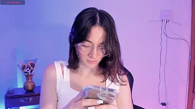 haanna thompsoon online show from 12/27/24, 06:42