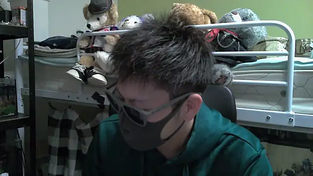 Owl1216 online show from 12/16/24, 01:54