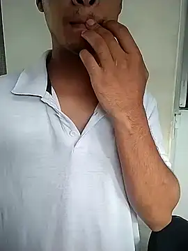 morenomr1 online show from 12/20/24, 05:51