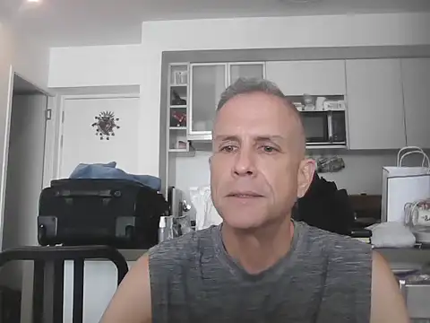 Snapshot of Diegoperrote682661 chatting on 10/06/25, 07:00 Diegoperrote682661 online show from 10/06/25, 07:00