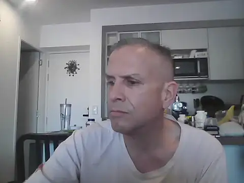 Snapshot of Diegoperrote682661 chatting on 10/28/25, 10:34 Diegoperrote682661 online show from 10/28/25, 10:34