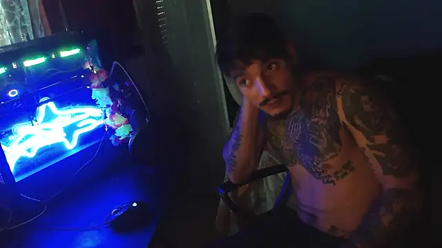 Badboyi1997 online show from 10/08/25, 06:11