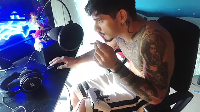 Badboyi1997 online show from 10/14/25, 12:06