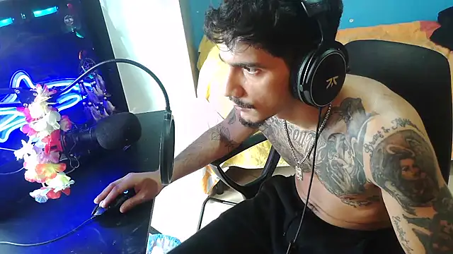 Badboyi1997 online show from 10/23/25, 02:16