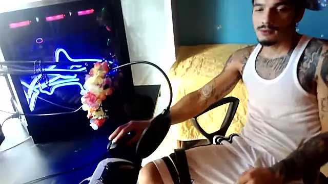 Badboyi1997 online show from 11/01/25, 10:50