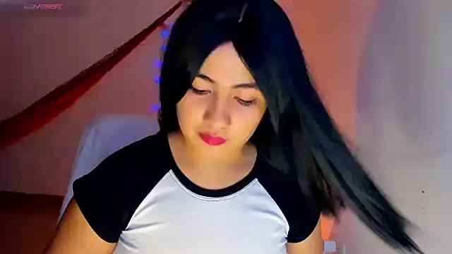 Snapshot of Alice_sunce chatting on 02/05/25, 03:02 Alice sunce online show from 02/05/25, 03:02