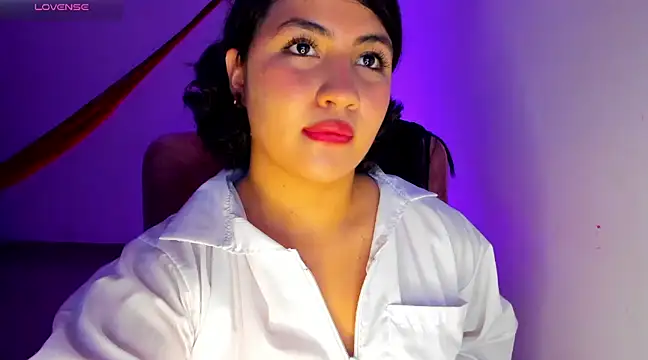 Snapshot of Alice_sunce chatting on 02/18/25, 06:26 Alice sunce online show from 02/18/25, 06:26