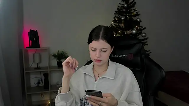 Este Glen online show from 12/22/24, 02:17