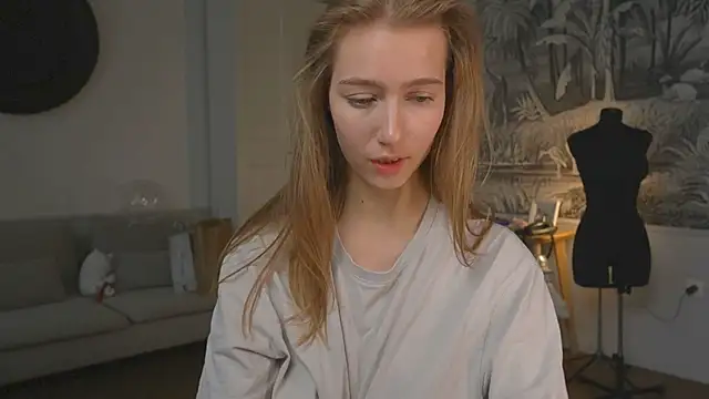 Snapshot of solar_bella chatting on 01/04/25, 02:04 solar bella online show from 01/04/25, 02:04