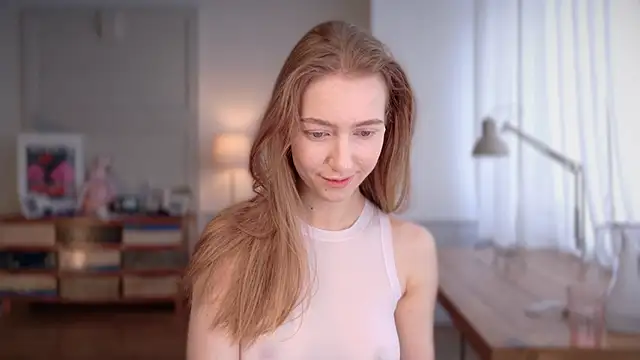 Snapshot of solar_bella chatting on 03/22/25, 07:47 solar bella online show from 03/22/25, 07:47