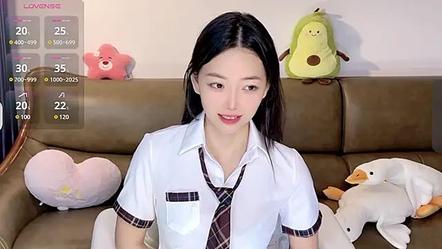 Yilin1999 online show from 02/20/25, 10:04