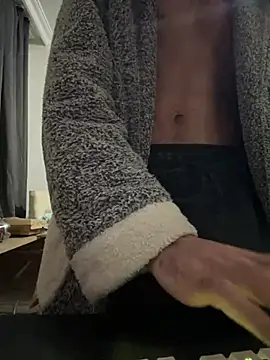 Snapshot of pxrnsenpaii chatting on 03/08/25, 06:21 pxrnsenpaii online show from 03/08/25, 06:21