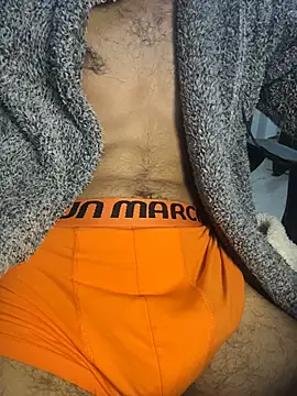 Snapshot of pxrnsenpaii chatting on 11/16/25, 12:27 pxrnsenpaii online show from 11/16/25, 12:27