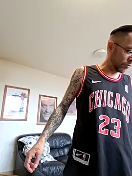 mileflav0r online show from 04/02/26, 08:01