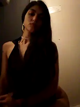 Snapshot of BURN666ING chatting on 11/30/25, 11:47 BURN666ING online show from 11/30/25, 11:47