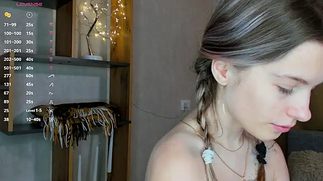 Snapshot of LinaCristonsen chatting on 12/08/24, 02:09 LinaCristonsen online show from 12/08/24, 02:09