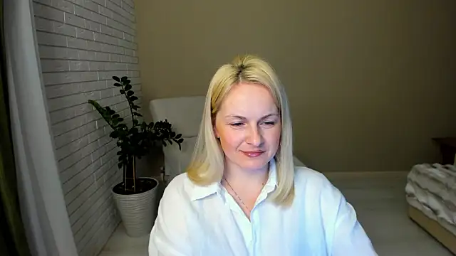 Alicee Gracee online show from 02/16/26, 07:43