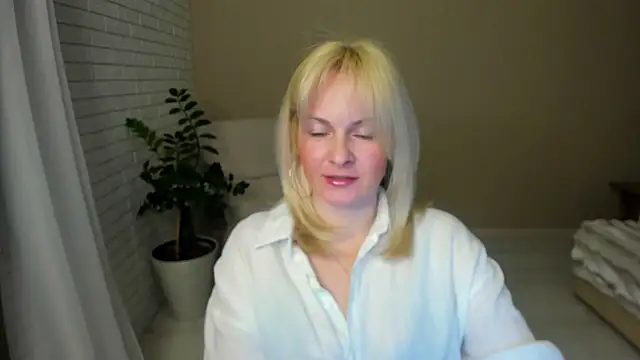 Alicee Gracee online show from 02/17/26, 07:42