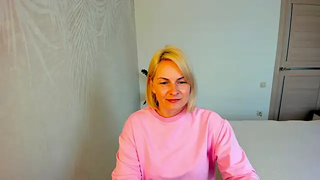 Snapshot of Alicee_Gracee chatting on 04/28/26, 08:41 Alicee Gracee online show from 04/28/26, 08:41