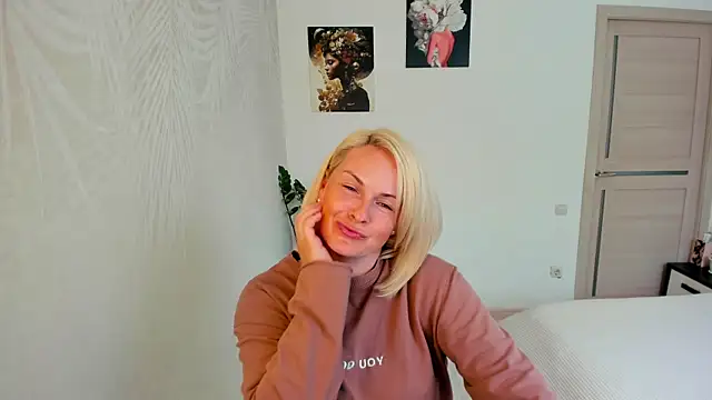 Alicee Gracee online show from 07/17/26, 10:44