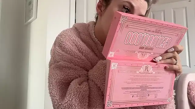 LustfulLuna  online show from 04/11/26, 09:35