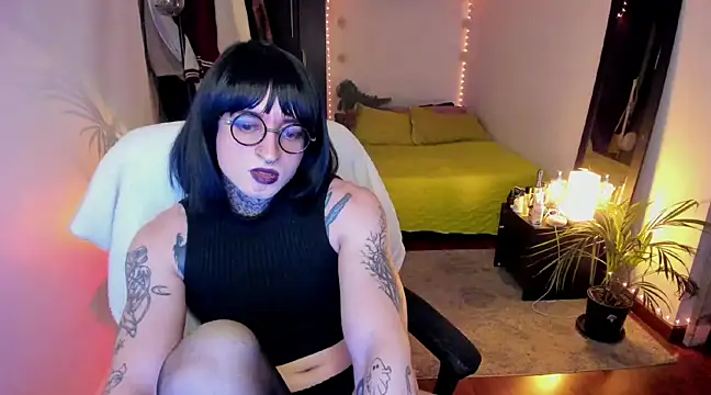 ShiiraVelkor online show from 02/13/25, 01:05