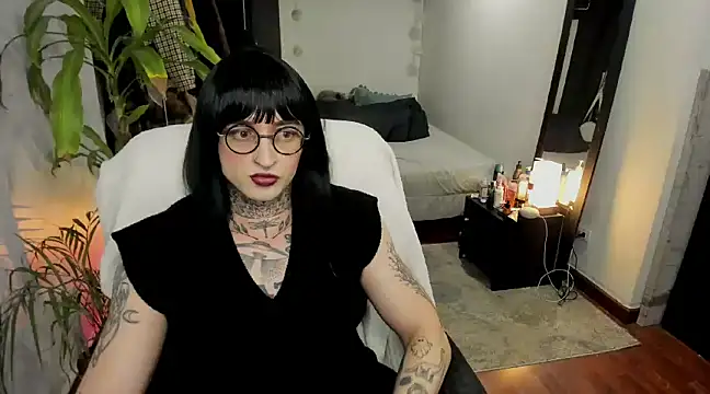 ShiiraVelkor online show from 03/19/25, 01:32