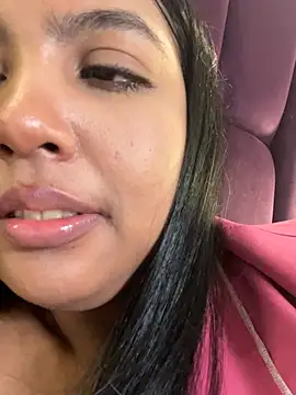 nicole fisherr online show from 07/14/26, 02:05