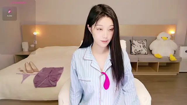 Lucky-baby online show from 02/05/26, 01:49