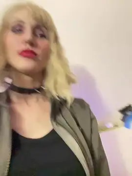 Snapshot of Kamila151 chatting on 01/03/25, 02:08 Kamila151 online show from 01/03/25, 02:08