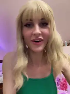 Snapshot of Kamila151 chatting on 02/02/25, 12:09 Kamila151 online show from 02/02/25, 12:09