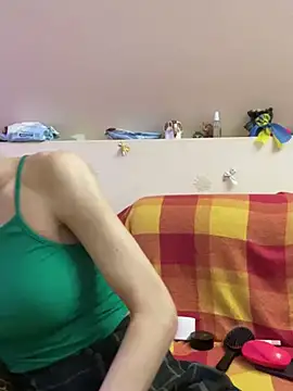 Snapshot of Kamila151 chatting on 02/02/25, 06:48 Kamila151 online show from 02/02/25, 06:48