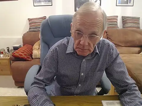 Ferret7777 online show from 10/25/25, 10:04