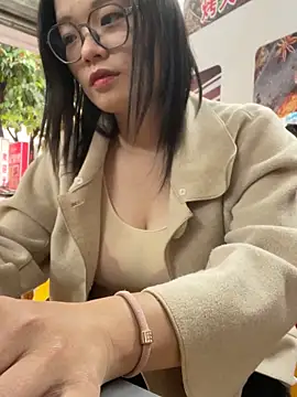 Bella0815 online show from 12/02/25, 09:03