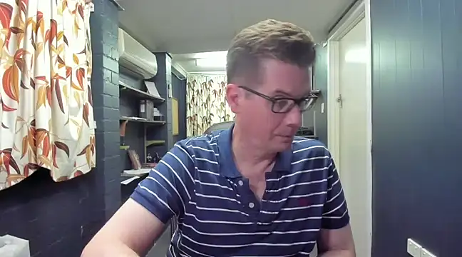 tilobinder online show from 12/25/24, 04:00