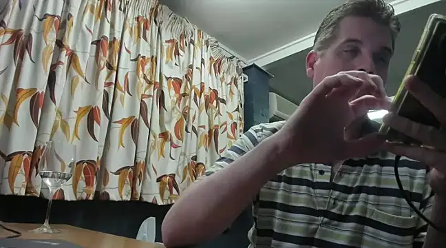 tilobinder online show from 01/01/25, 02:42