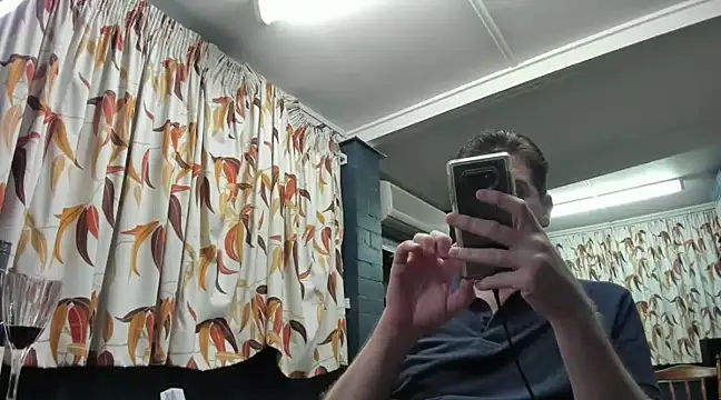 tilobinder online show from 01/12/25, 12:55