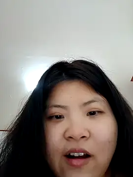 hello098712 online show from 02/03/25, 10:03