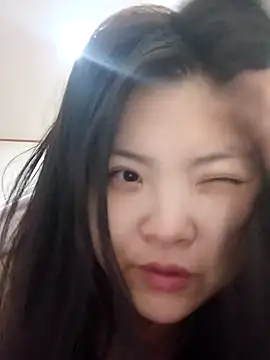 hello098712 online show from 02/10/25, 08:31