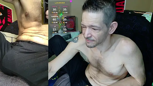 Snapshot of MasterForgedRayy chatting on 12/26/24, 02:44 MasterForgedRayy online show from 12/26/24, 02:44