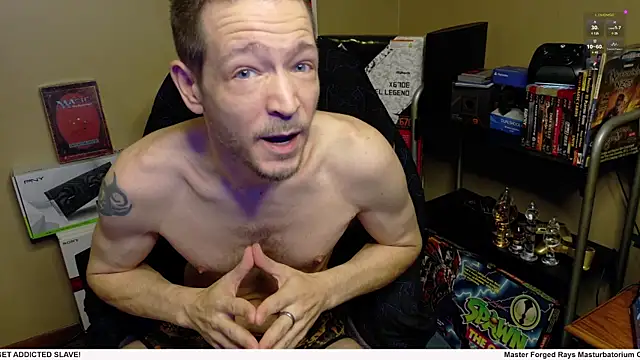 Snapshot of MasterForgedRayy chatting on 02/16/25, 11:05 MasterForgedRayy online show from 02/16/25, 11:05