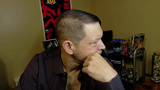 Snapshot of MasterForgedRayy chatting on 02/04/26, 10:54 MasterForgedRayy online show from 02/04/26, 10:54