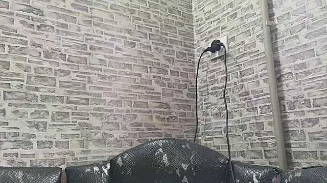 Snapshot of EdithManning chatting on 01/18/25, 07:28 EdithManning online show from 01/18/25, 07:28